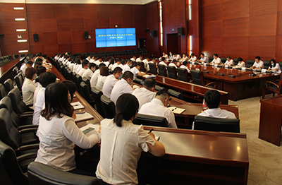 以滿(mǎn)載自信搏擊海浪 實(shí)力打造現(xiàn)代企業(yè)航母